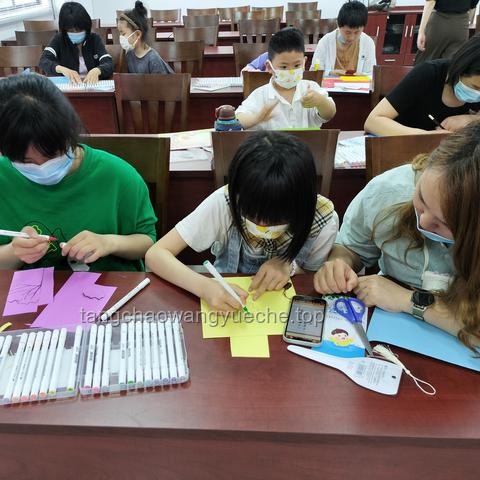 如果儿童节允许你做件平时觉得很「孩子气」的事，你会做什么？——成人童心释放的社会心理与经济影响分析
